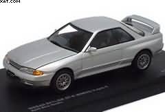 NISSAN SKYLINE GT-R (BNR32) V-SPEC II SPARK SILVER