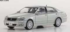 TOYOTA CROWN MAJESTA, SILVER