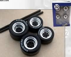 SET DE 4 ROUES RONDEAU 1980.