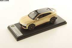 Lamborghini Urus SE Oro Elios with Shiny Black Roof