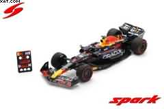 RED BULL RB19 N°1 ORACLE RED BULL RACING 
WINNER GP GRANDE BRETAGNE 2023VERSTAPPEN W/PIT BOARD