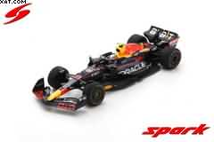 RB18 N°11 ORACLE RED BULL RACING WINNER GP SINGAPORE 2022 SERGIO PEREZ